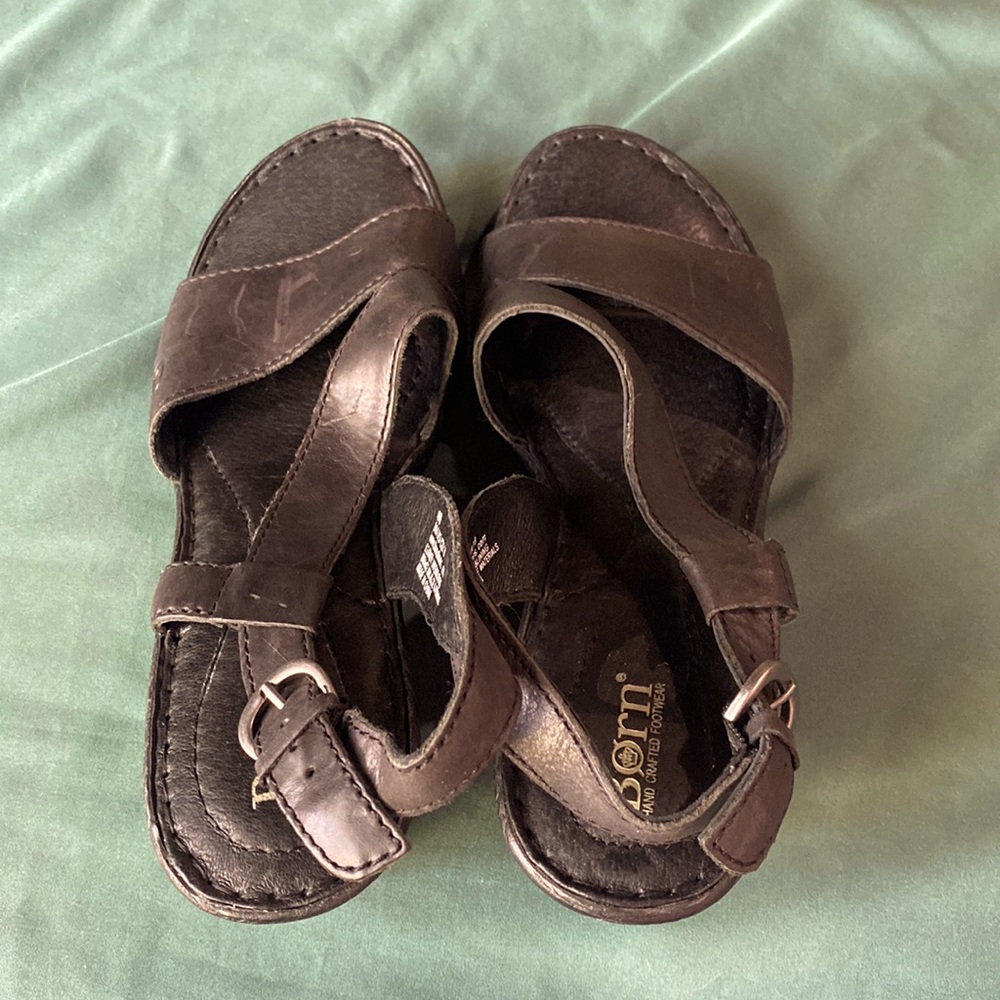 Born Leather Platform Wedge Sandals w/ buckle ankle strap black Size 8